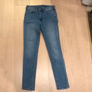 Blue Skinny Jeans with Classic Denim Look